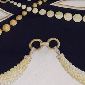 Meet your Posher, Nikko